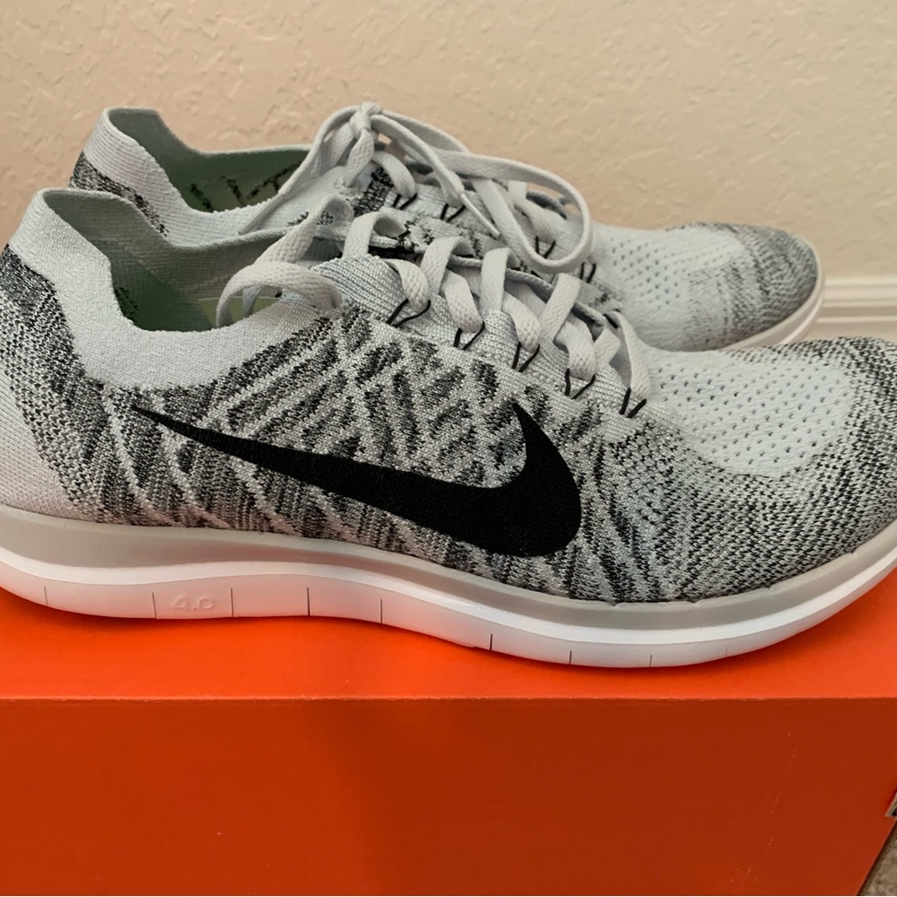 Nike Free 4.0 Flyknit - White / Black / Gray